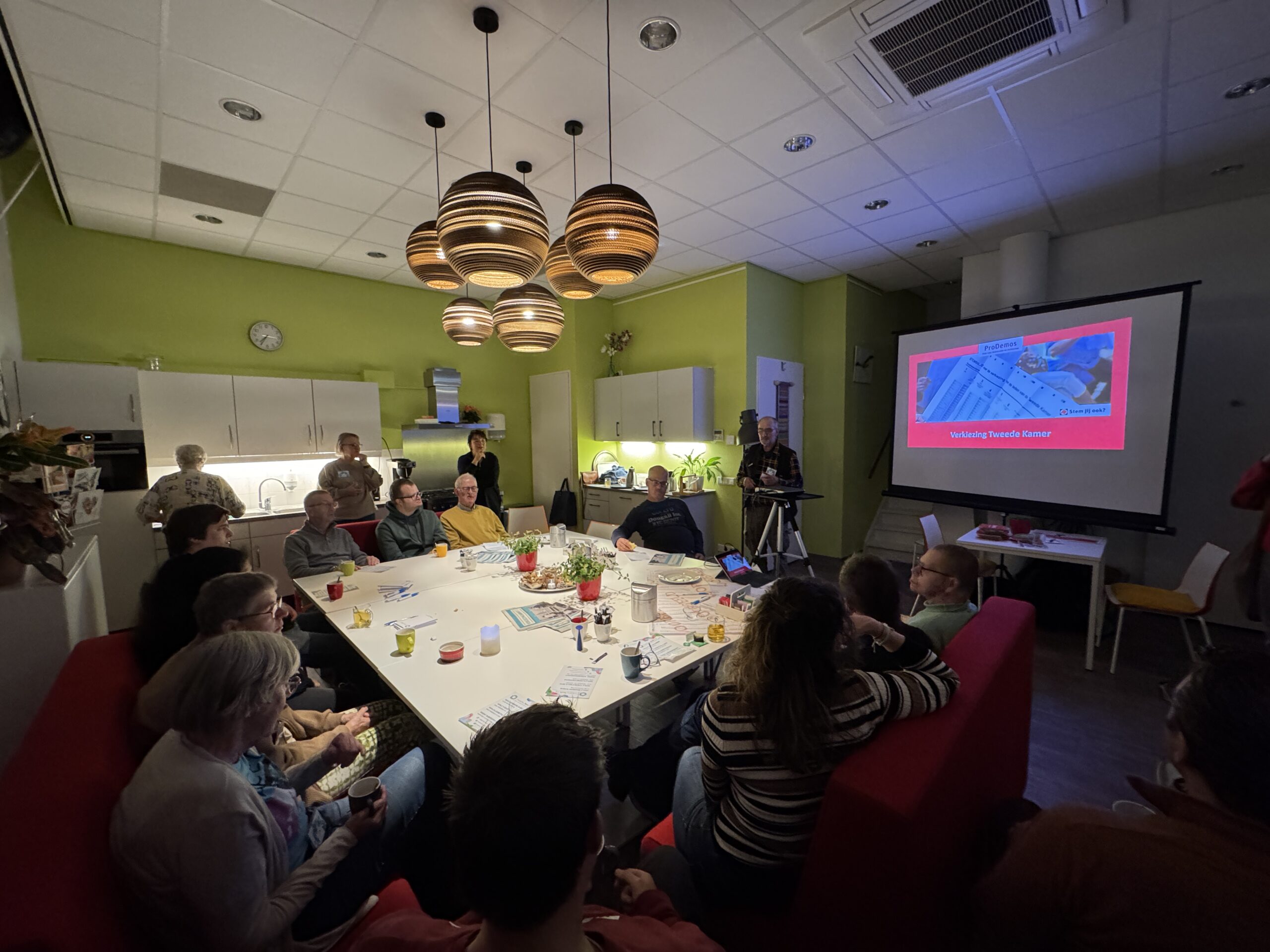 deelnemers aan de thema avond in De Boshoek